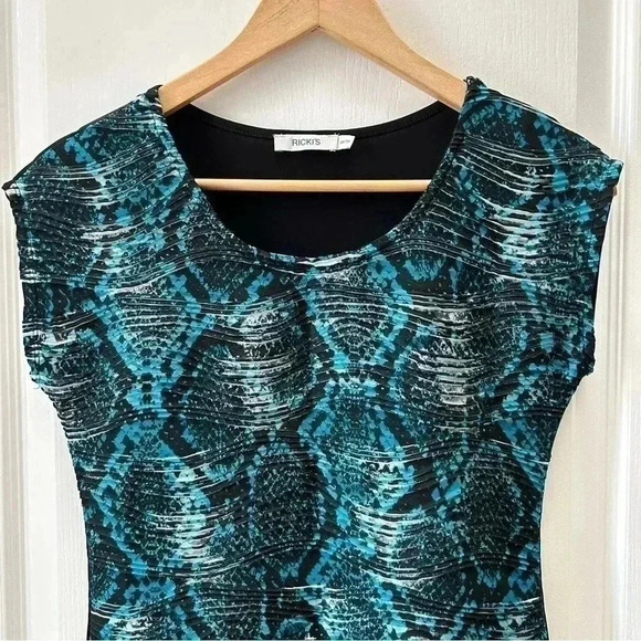 Ricki’s Mixed Media Cap Sleeve Top Black Green Size XS - Picture 5 of 15